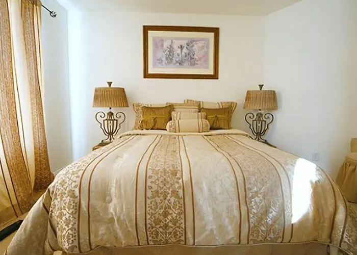 Jewel Estates